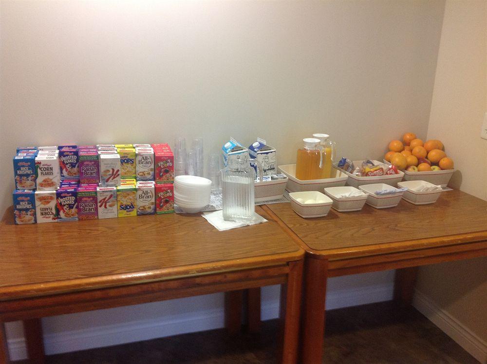 Airport Inn Fredericton Zewnętrze zdjęcie